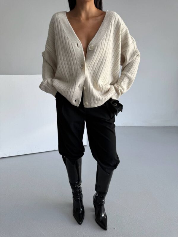 V_neck gardigan
