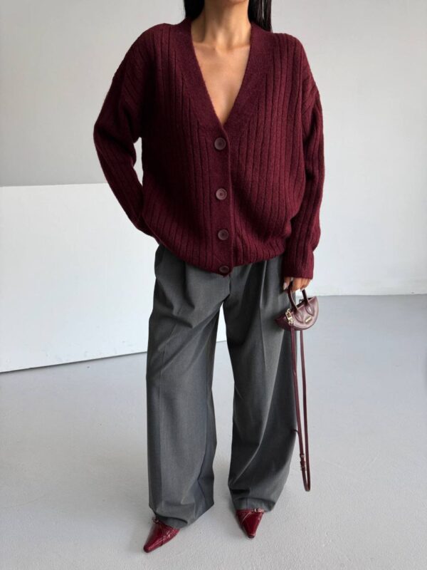 V_neck gardigan